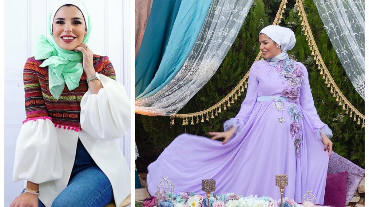 مصممة الأزياء الأردنية روان بسومي بفستان يبرز حملها من تصميمها