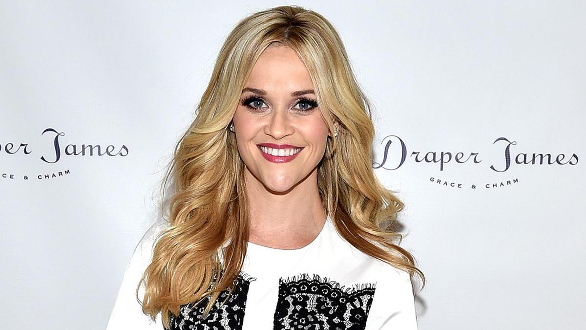 المركز الثالث: الممثلة الأمريكية "ريس ويذرسبون" بأجر 35 مليون دولار أمريكي.