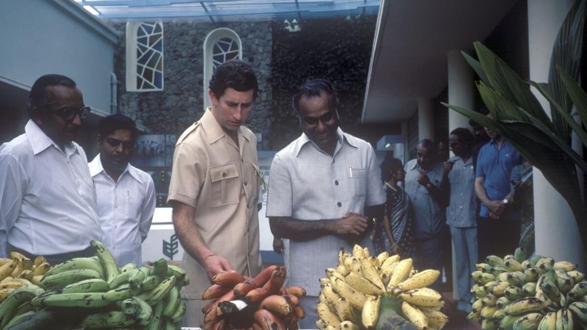 الهند: اشتهر الأمير تشارلز بشغفه بالحدائق، وغالبًا ما أعجب بالمناظر الطبيعية في الهند خلال رحلاته إلى هناك، وأهم تلك الزيارات كانت في 2013 مع زوجته "كاميلا" في منتجع كوماراكوم ليك حيث احتفلا بعيد ميلاده الخامس والستين.