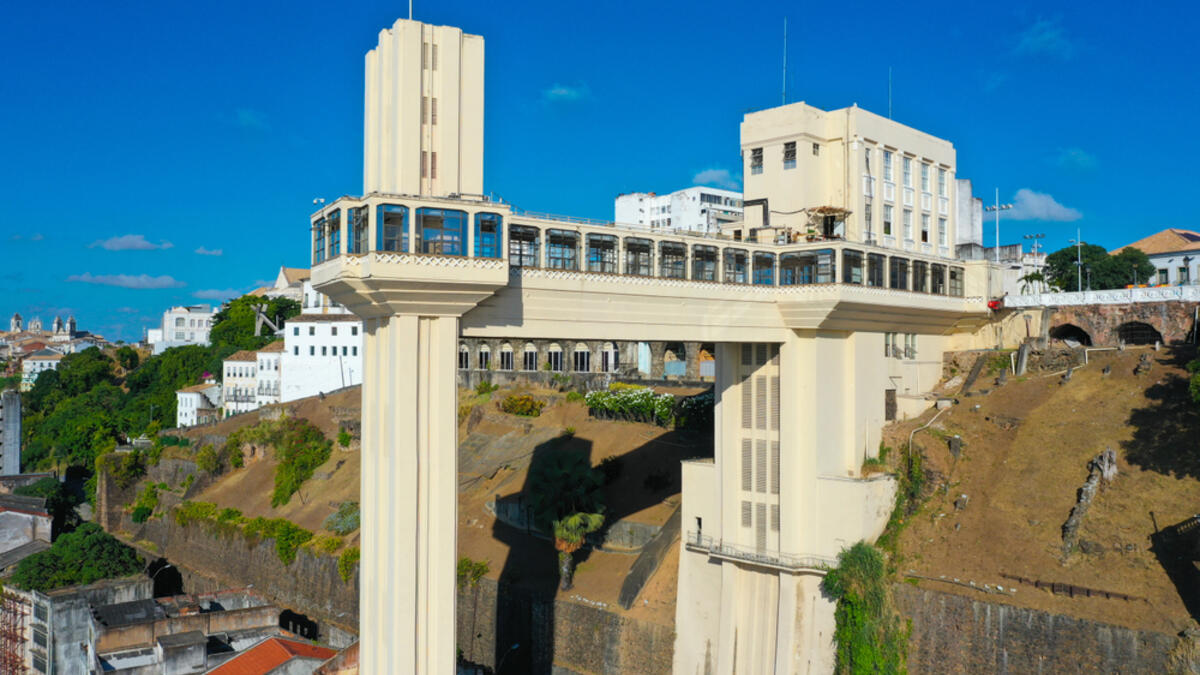 10. Lacerda elevator in Brazil