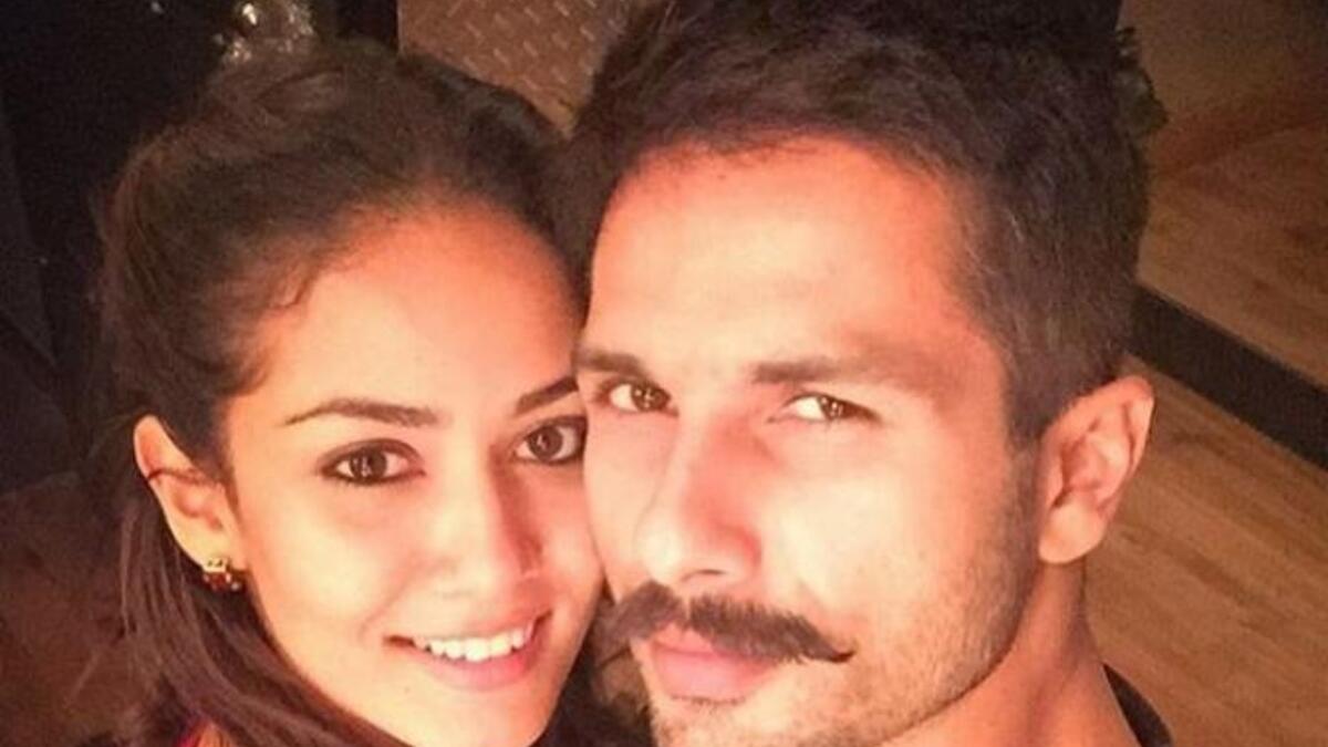 فارق سن كبير  في حين أنه عادة ما يفضل عدم وجود فارق سن كبير بين أي ثنائي، وخاصة إذا كانت السيدة هي الأكبر، إلا أن ذلك لم يشكل عائقًا أمام شاهيد كابور، الذي تزوج "ميرا راجبوت" التي تكبره بحوالي 13 عامًا، في 2015، ولا يزالا متزوجين ويعيشان حياة سعيدة.