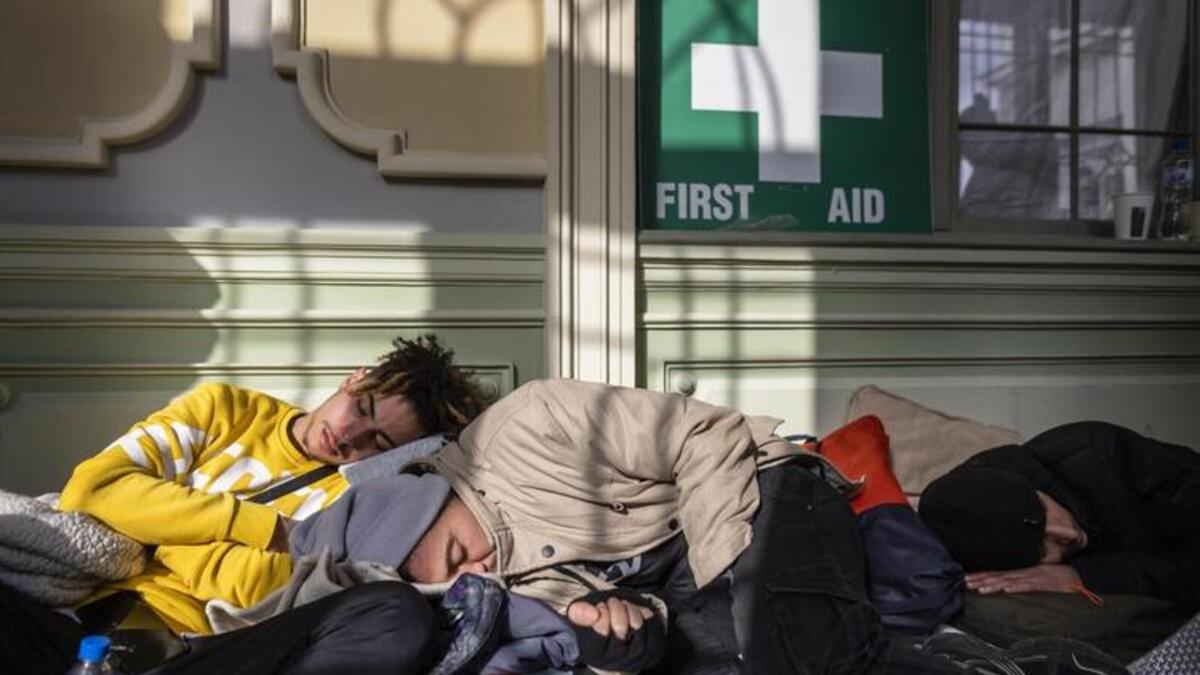 Families, Civilians Make Mass Exodus Out of Ukraine