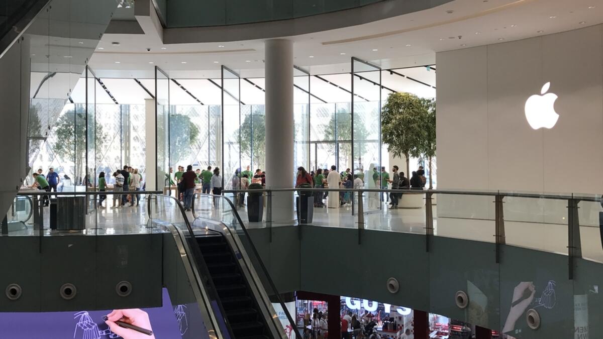 1. Apple: Although Apple ranked first in MBLM’s 2019 survey, its quotient dropped this year from 82.6 to 73.0. Nevertheless, 32% of Apple users said that they can’t live without the brand.