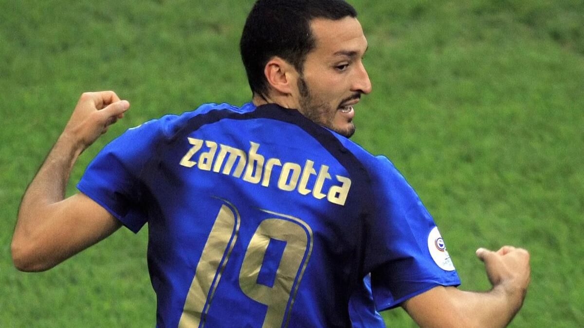 المركز الثامن: جيانلوكا زامبروتا بـ 98 مباراة دولية