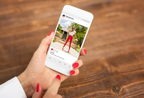 Why Are Women Changing Their Gender to Male on Instagram?