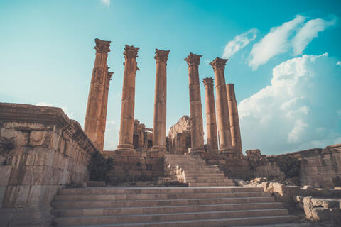 Jerash Community Shower Visitors With Flowers, Desserts Week After Tourists' Stabbings  