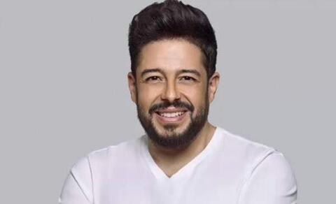 محمد حماقي يحرج زينة عماد بحركة عفوية.. والمتابعون: 