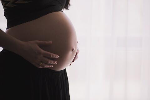 Russian Schoolgirl Claims Father of Her Unborn Child is a 10-Year-Old Boy! 