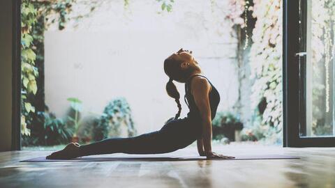 Female Egyptian Student Gains 2nd Place in Global Yoga Contest