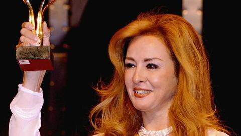 بالصور: في أول ظهور لها.. ابنة نجلاء فتحي تُطل حافية القدمين في مهرجان الجونة