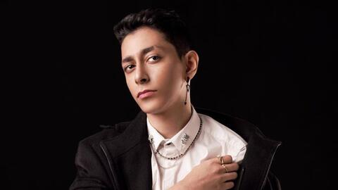 Glam on Instagram? Saudi Rayan Jailer Shocks Followers with Drop Earrings (Pictures)