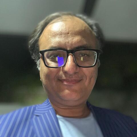 How? Pakistani YouTuber Seeks to Eliminate Global Poverty by Education