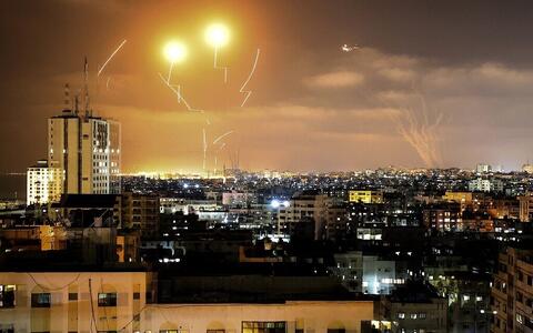 Al Aqsa Palestinians Celebrate as Hamas Rockets Fly Into West Jerusalem From Gaza 