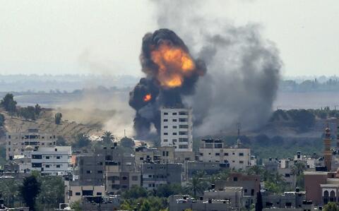 Israel, Hamas Trade Airstrikes Amid International Call for Ceasefire