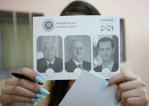 Syrians Hold Mock Presidential Elections in Germany