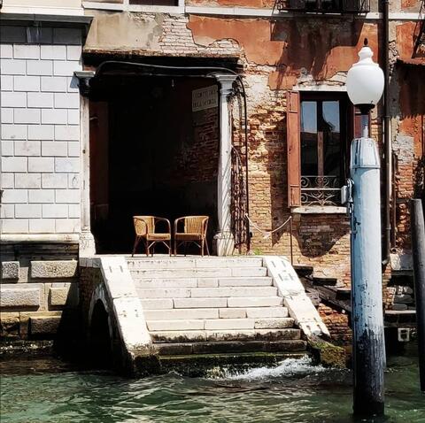 Philippines Bans Entry for Travellers from UAE, Oman