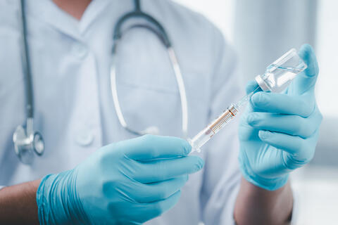 Pakistanis Over 19 Can Register For Covid-19 Vaccine