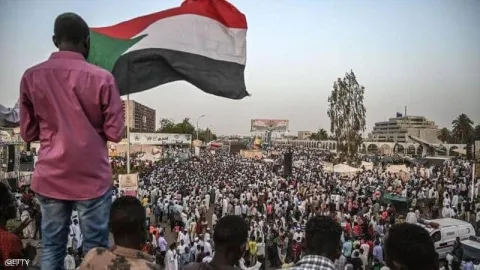 حمدوك يطرح مبادرة بشأن قضايا الانتقال الديمقراطي