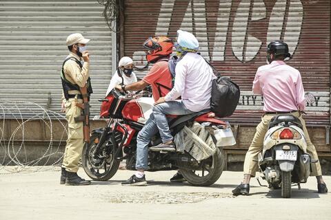 UN Envoys Call on India to Probe Human Rights Abuses in Kashmir 