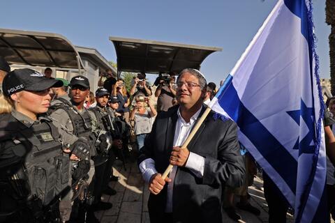 Palestinian Teen Shot in The Head Dies in Beita Town