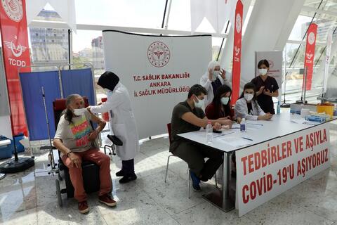 WB Pledges $4 Billion Aid for Vaccine Rollout in 51 Countries