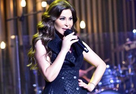 إليسا تغني في أربيل ونفاذ التذاكر رغم سعرها الباهظ!