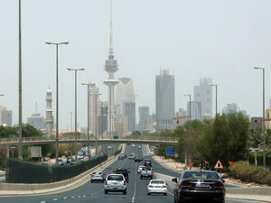 Kuwait's Deadly Rampage: Man Kills Mom, Fatally Knifes a Traffic Policeman 