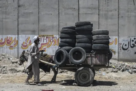 Bomb Attack Targets Afghan Defense Minister in Kabul