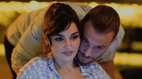 Arab Fans Leak Kerem Bürsin and Hande Erçel Kiss of Sen Çal Kapimi's Next Episode