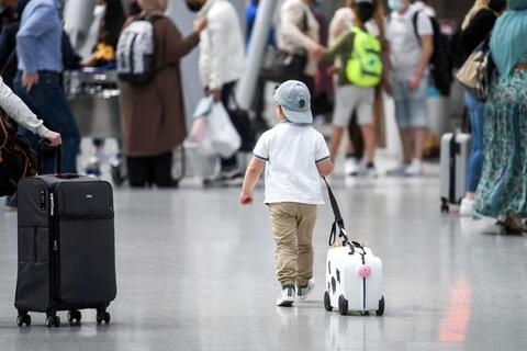 New Zealand's PM Arden Announces a Three-Day Nationwide Lockdown