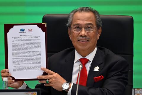 Malaysian PM Submits Resignation Letter to The King