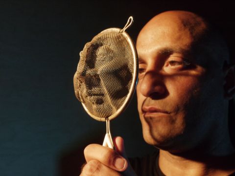 Dafa Puppet Theatre: How Does War Affect Our Dreams?
