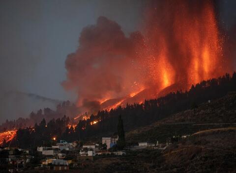 Spain's Cumbre Vieja Erupts For The First Time in Five Decades