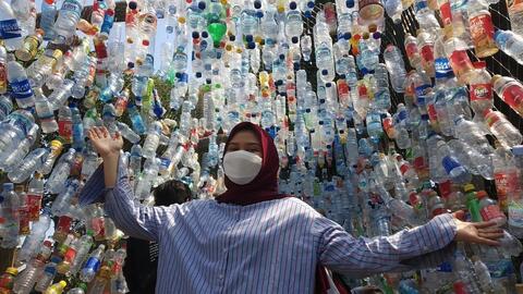 Arab Cartoonist, UNHCR  Organize Charity Sale For Afghanistan