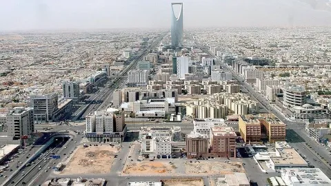 قطر تستنكر تصريحات قرداحي.. والسعودية: حزب الله أصل الأزمة