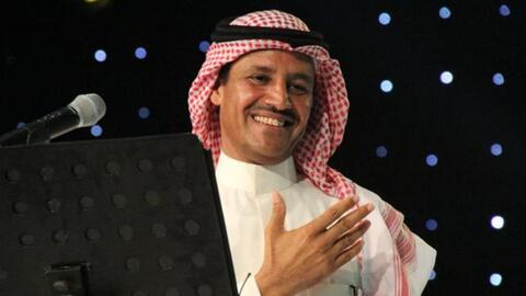 خالد عبدالرحمن يتعرض لموقف محرج في بث مباشر.. 