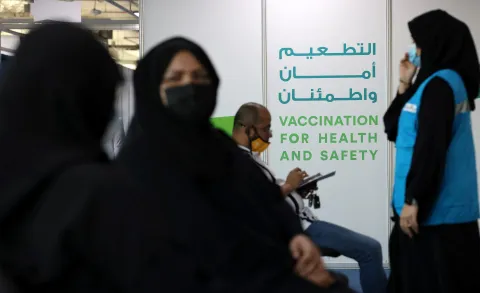 Omicron! UAE Wants to Give Vaccine Boosters to All 