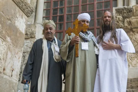 Relations Between Copts, Government and Islamic Groups in Egypt