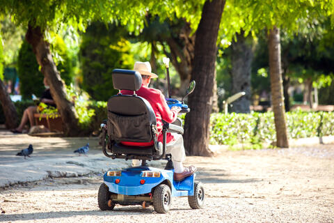 Mobility Scooter Driver Shuts Off Road Waiting For His 'Fish & Chips'