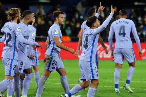 تشكيلة برشلونة المتوقعة أمام أوساسونا اليوم في الليغا