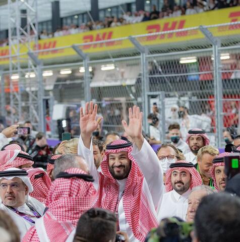 محمد بن سلمان يبدأ من مسقط جولة خليجية