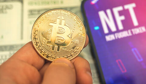 10 Celebrities That Got into Crypto in 2021