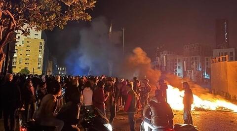 لبنان.. احتجاجات بسبب تردي الأوضاع المعيشية