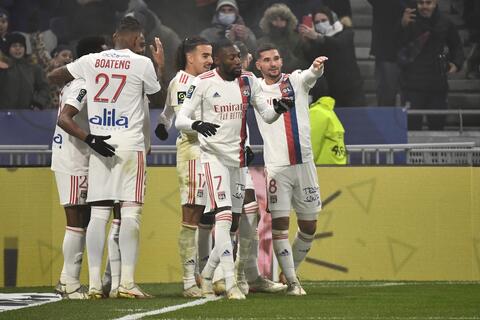 تشكيلة ليون المتوقعة أمام باريس سان جيرمان اليوم في الدوري الفرنسي