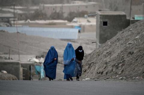 Afghanistan: Taliban Deprive Women of Livelihoods, Identity (HRW)