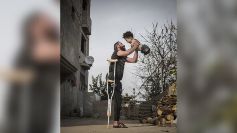 Video of a Syrian Girl Shaking in Snow Storm Goes Viral