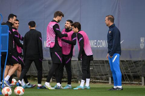 تشكيلة برشلونة المتوقعة أمام نابولي اليوم في الدوري الأوروبي