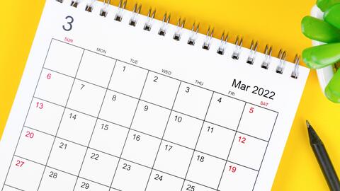 توقعات الأبراج لشهر مارس/آذار 2022