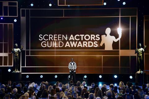 قائمة الفائزين بجوائز SAG Awards 2022.. وغضب بسبب مسلسل Squid game