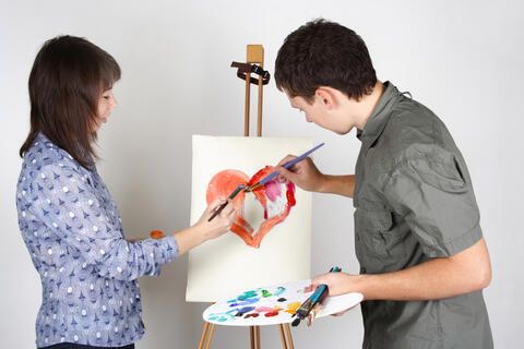 Painting Love! Saudis Holds Art Workshop in Jeddah